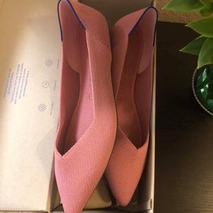 *NEW* with Box Rothy's Flats Point Rosebud 10.5